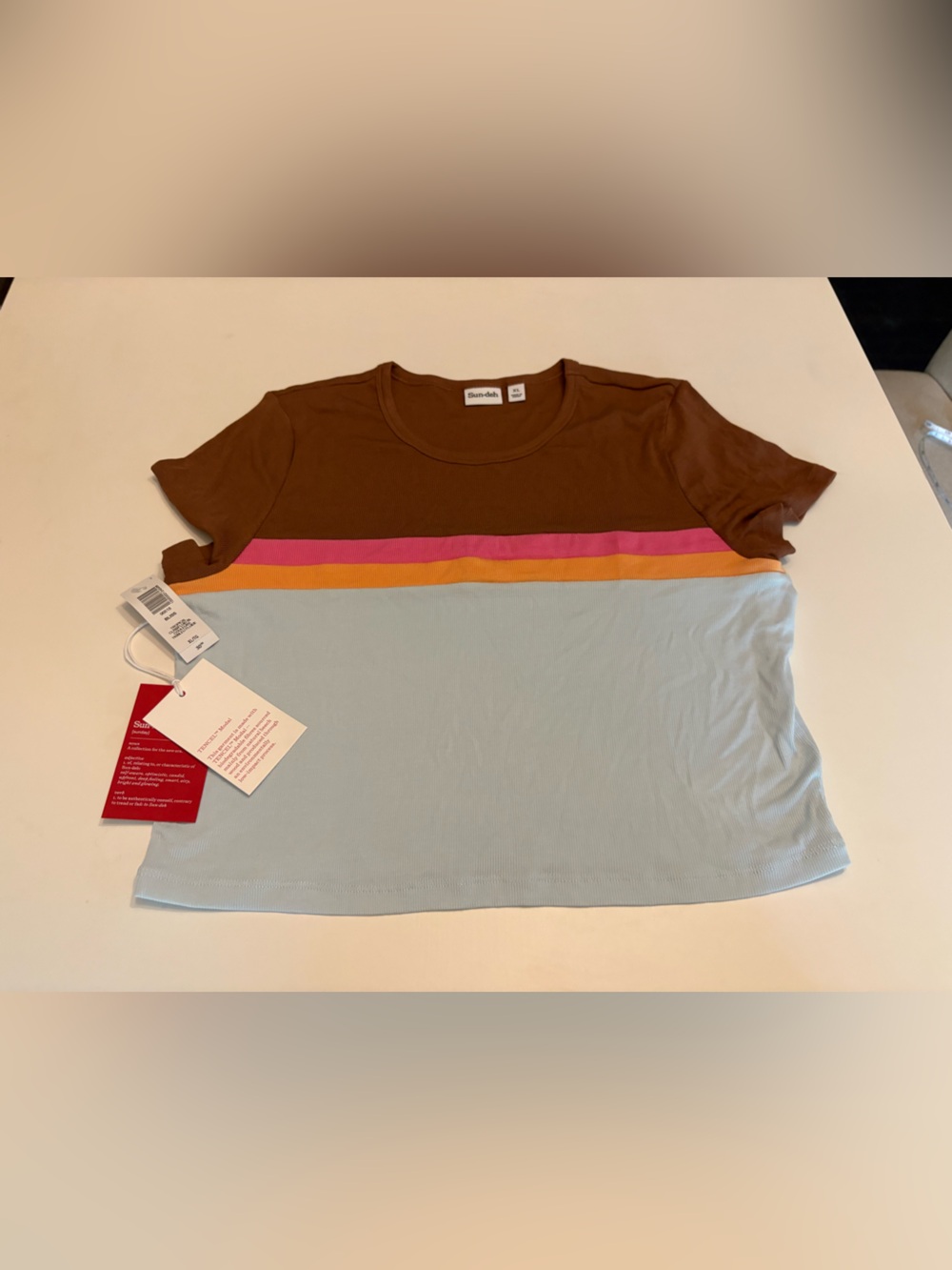 Aritzia nwt Sun-Deh crop stretch tee size Xl